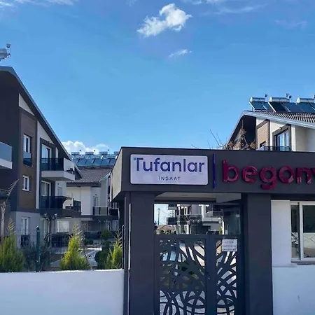 Apartman With Large Pool In Fethiye