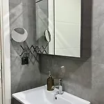 With Large Pool In Апартаменты