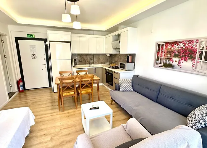 Apartment With Large Pool In Fethiye